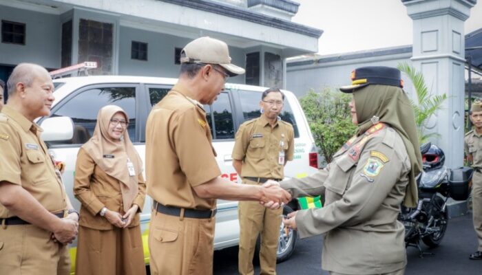 Penyerahan 2 Motor Patwal dan 2 Ambulans, Banjarnegara Siap Tingkatkan Pelayanan Masyarakat