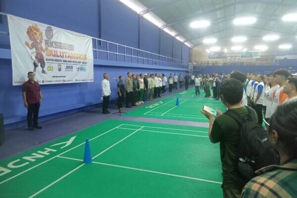 Pertandingan Bulutangkis Kapolresta Malang Kota Cup 2024 Penuh Kemeriahan