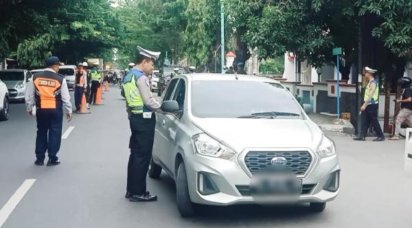 Jelang Nataru, Puluhan Kendaraan Terjaring Razia Gabungan di Pantura Brebes