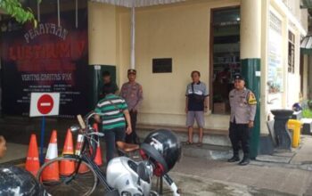 Petugas Keamanan Perketat Penjagaan Di 126 Tempat Ibadah Natal Di