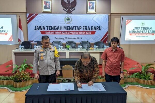 Polda Jateng dan RMOLJateng Tandatangani MoU untuk Perkuat Sinergi