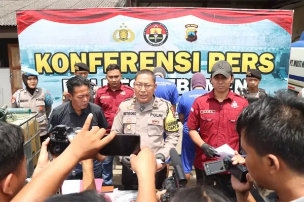 Polisi Bongkar Kasus Penyalahgunaan BBM Bersubsidi di Kebumen