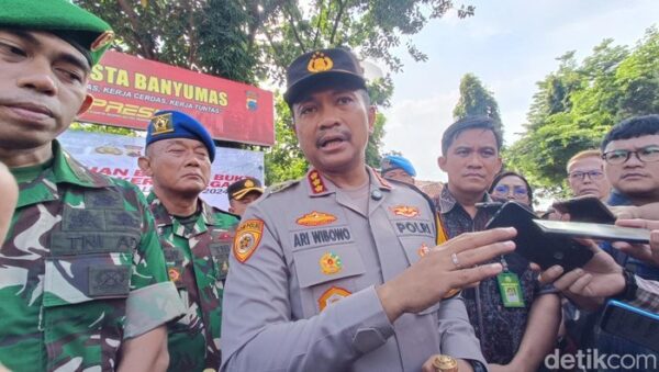 Polisi Kejar Perampok Bermotor Trail Yang Satroni Toko Emas Di