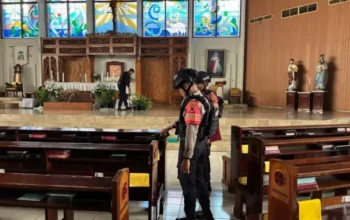 Polresta Banyumas Bersama Gegana Pastikan Keamanan Natal Dengan Sterilisasi Gereja