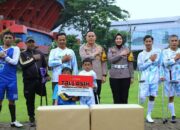 Polresta Malang Kota Sumbang Tali Asih Untuk Pemain Sepak Bola