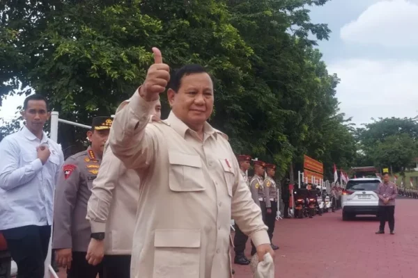 Presiden Prabowo Dorong Polri Lebih Profesional Dan Semangat Di Apel