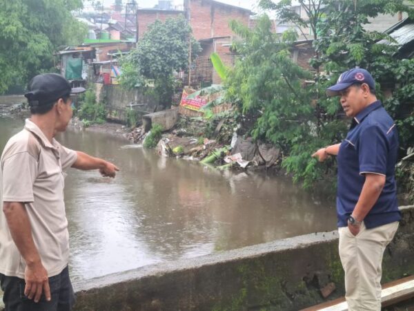 Pria Tak Dikenal Ditemukan Tewas Mengapung Di Brantas