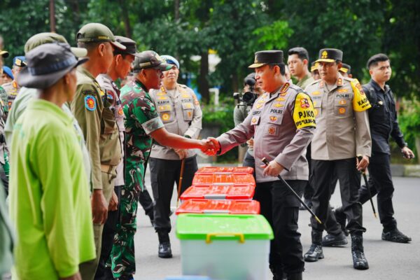 Sambut Libur Nataru, Kapolri Cek Pengamanan Di Taman Safari Solo