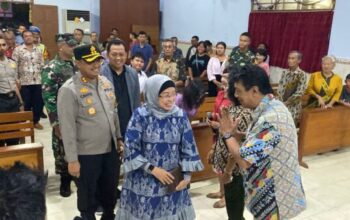 Tni Polri Kawal Ketat 24 Gereja Di Batang Selama Natal