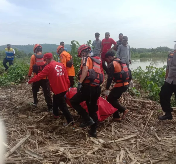 Terungkap, Identitas Korban Yang Mengapung Di Bendung Kletak Grobogan