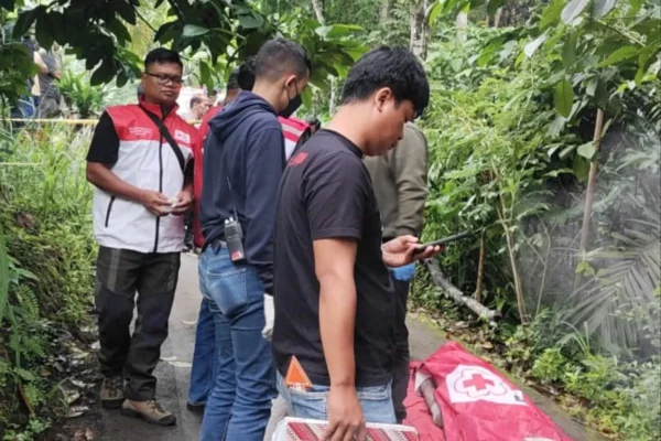 Tewas Gantung Diri Di Pohon Langsep Salatiga, Saksi Mata Ungkap