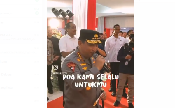 Video Momen Lucu Dan Akrab: Kapolri Dan Presiden Prabowo Saling