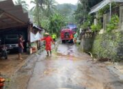 Warga Macanmati Klepu Semarang Hadapi Banjir Bandang, Fokus Pembersihan Lumpur