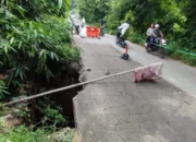 Waspada Longsor, Sistem Buka Tutup Berlaku Di Jalan Tanon Sumberlawang Sragen