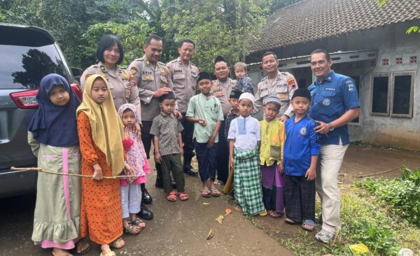 Bripka Fahmi Polrestabes Semarang Terpanggil Jadi Ayah Asuh bagi 35 Anak Yatim Piatu