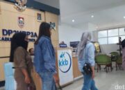 Aksi Emak Emak Di Dinas Perempuan Boyolali, Minta Keamanan Anak Dijamin