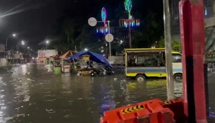 Banjir Kepung Alun-Alun Brebes dan Wilayah Sekitar Setelah Hujan Deras