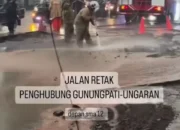 Aspal Jalan Di Depan Sman 12 Gunungpati Retak, Diduga Terkait