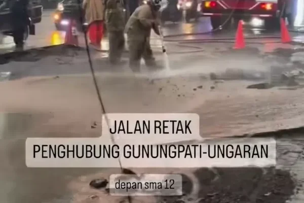 Fenomena Jalan Retak di Gunungpati Semarang, Kebocoran Pipa PDAM Jadi Penyebab Utama?