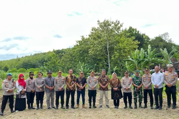 Bantu Swasembada Pangan, Polres Sragen Gelar Penanaman Jagung di KPH Telawa