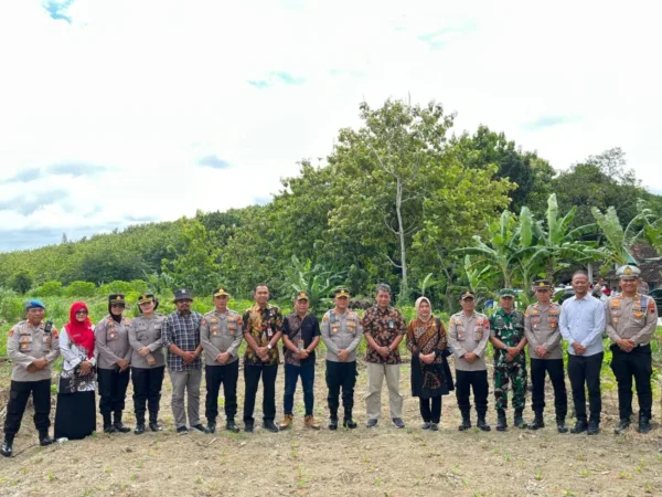 Bantu Swasembada Pangan, Polres Sragen Gelar Penanaman Jagung Di Kph