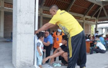 Bhabinkamtibmas Asahduren Hadir Di Posyandu Ilp, Dekatkan Polri Dengan Masyarakat