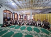 Bintara Polres Jembrana Perkuat Iman Lewat Binrohtal Di Masjid