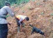 Brimob Jawa Tengah Terjun Langsung Bantu Evakuasi Korban Banjir dan Longsor