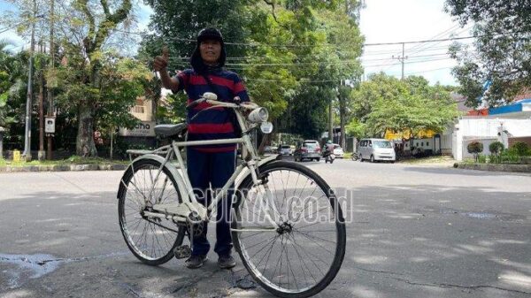 Kisah Bripka Purn Seladi, Polisi Jujur Malang yang Berangkat Umroh dan Haji