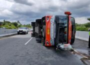 Bus Rosalia Indah Terguling Di Tol Semarang Solo Km 484, Penumpang