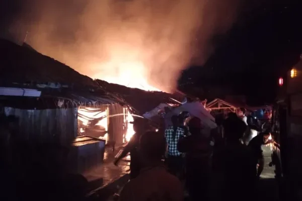 Empat Kios di Pasar Losari Brebes Ludes Terbakar, Kerugian Ditaksir Besar