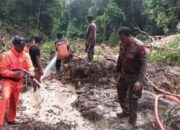 Evakuasi Korban Longsor di Tumbang Mahuroi Berlanjut, Polres Gunung Mas dan Polsek Kahayan Hulu Utara Berjibaku di Tengah Tantangan