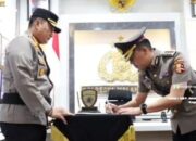 Kapolresta Malang Kota Beri Penghargaan Untuk Kombes Pol Adhitya Panji