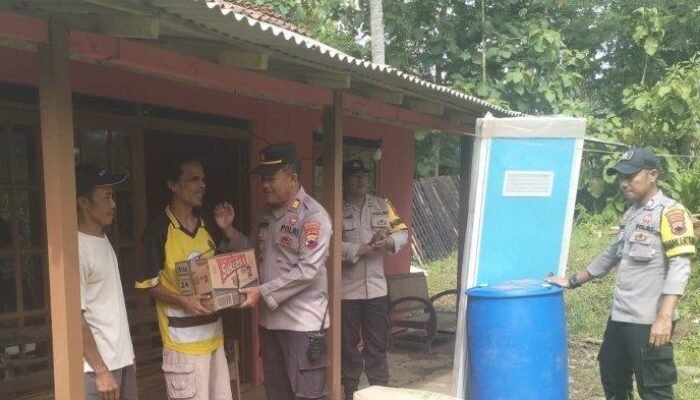 Karsono, Tuna Netra Sebatang Kara di Banyumas, Terima Bantuan Renovasi Rumah