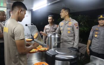 Korban Banjir Demak Terbantu, Polres Dirikan Dapur Umum