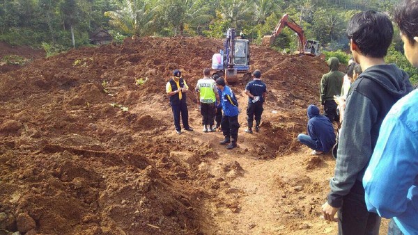 Petungkriyono Dilanda Longsor, Tim Gabungan Polda Jateng Lakukan Penanganan