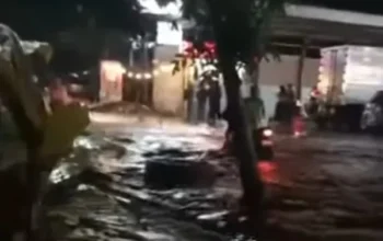 Luapan Sungai Picu Banjir, Sejumlah Kawasan Di Kota Semarang Terendam