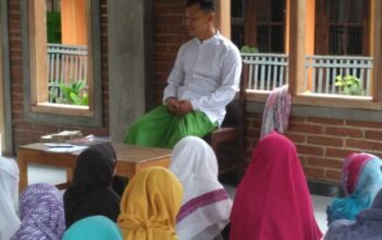 Menggapai Berkah Dengan Menunda Haji, Dedikasi Ipda Bakti Untuk Pendidikan