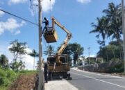 Pemkab Semarang Tingkatkan Keselamatan Pengendara Dengan Pemasangan Lampu Penerangan Di