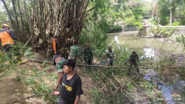 Personel Gabungan Siaga Di Kali Bedodo Dan Kali Buntung Sukoharjo,