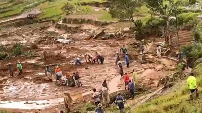 Respon Longsor Petungkriyono, Polda Jateng Kerahkan Tim SAR dan DVI