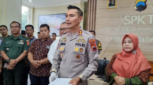 Polisi Bubarkan Tawuran Antarkelompok Di Karanganyar, Sajam Disita