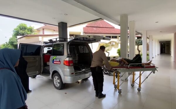 Polisi Humanis Di Sukoharjo: Aipda Wirawan Hadirkan Ambulans Gratis Untuk