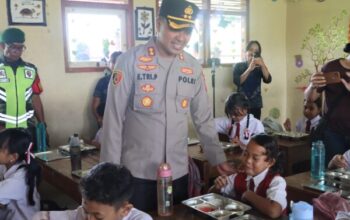 Polisi Jembrana Dukung Program Pemberian Makanan Sehat Di Sekolah