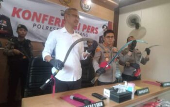 Polisi Tangkap 4 Tersangka Tawuran Antar Geng Di Magelang, Berikut Barang