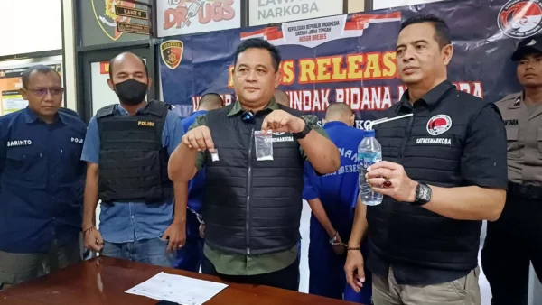 Polisi Tangkap Empat Warga Brebes Saat Pesta Sabu Di Tonjong