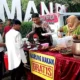 Polisi Di Boyolali Bagikan Sarapan Gratis Untuk Pengendara