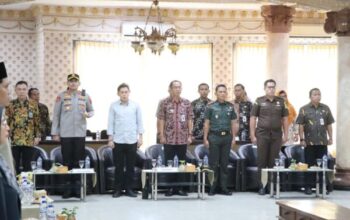 Polres Banjarnegara Amankan Rapat Pleno Penetapan Pasangan Cabup Cawabup Terpilih