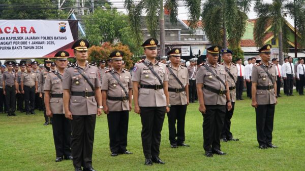 Polres Batang Lepas Lima Pejabat Lama, Sambut Empat Perwira Baru