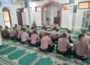 Polres Jembrana Gelar Binrohtal Untuk Bintara Remaja Di Masjid Baitul